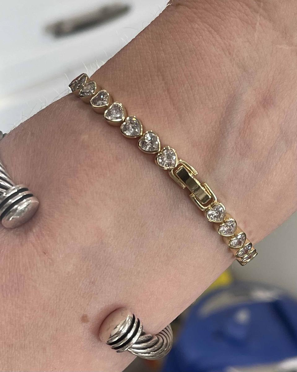 Item: Yellow Gold, 6.5 Inches