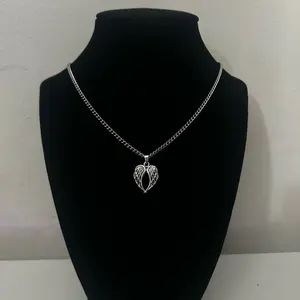 Angelic Necklace - Perfect for Any Occasion