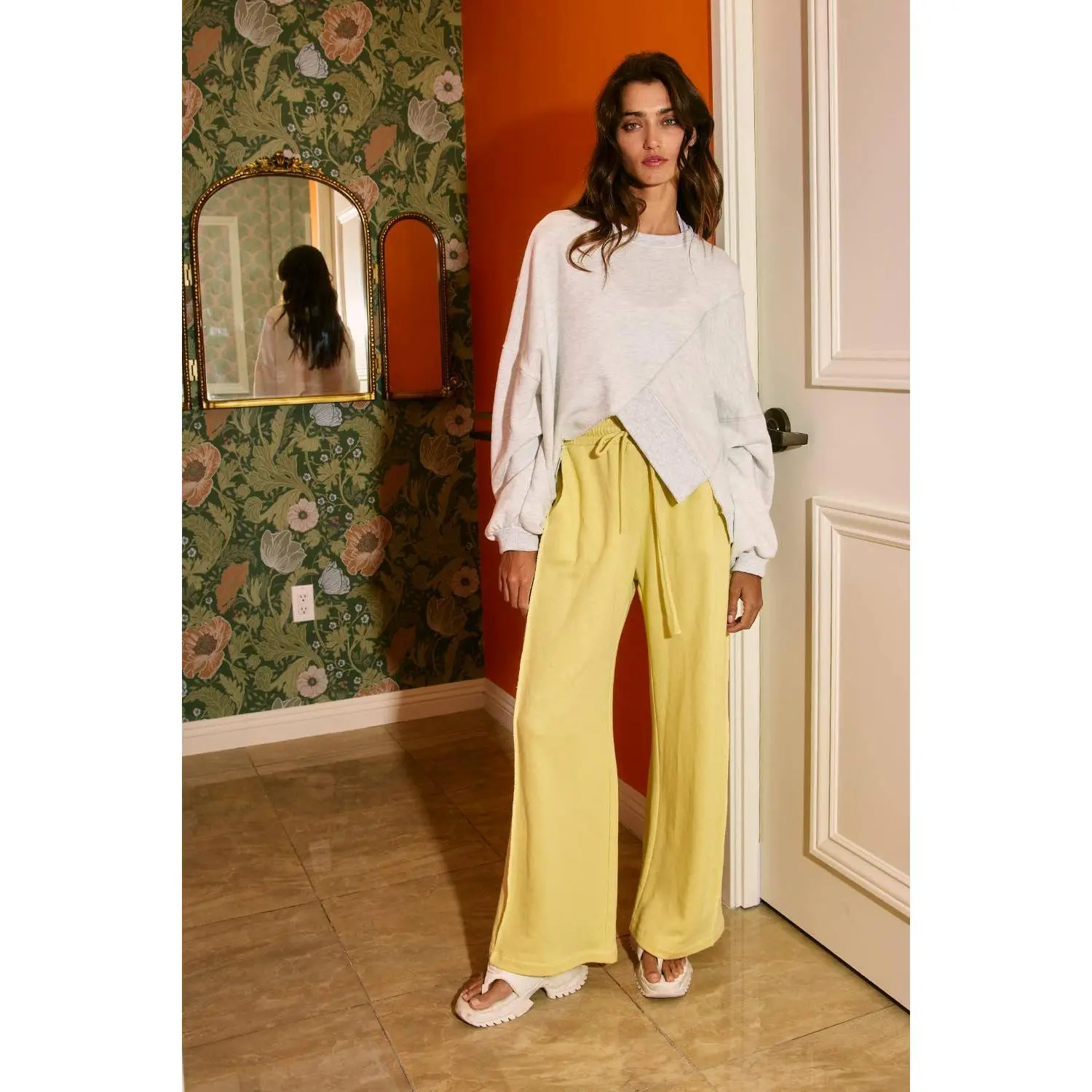 Bessie Exposed Seam Details Drawstring Solid Terry Sweatpants