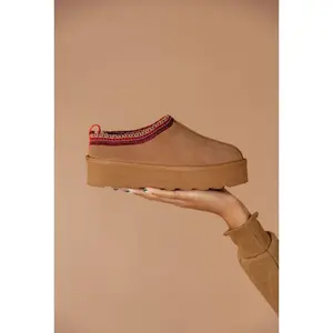 Platform slipper boots