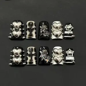 Handmade Reusable Spike Heart  Press On Nails Black Girls  |   Duck Bill Shape For Y2K Alt Girls |    Reusable Uñas Acrílicas Bedazzled Kit
