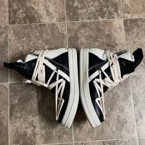 New Rick Geobasket Laced Up Shoes