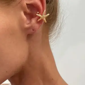 Starfish Ear Cuff, Ocean Beach Style Women's Metal Texture Earrings, Perfect for Vacation, Party, Casual Wear, Minimalist Design, Trendy Jewelry