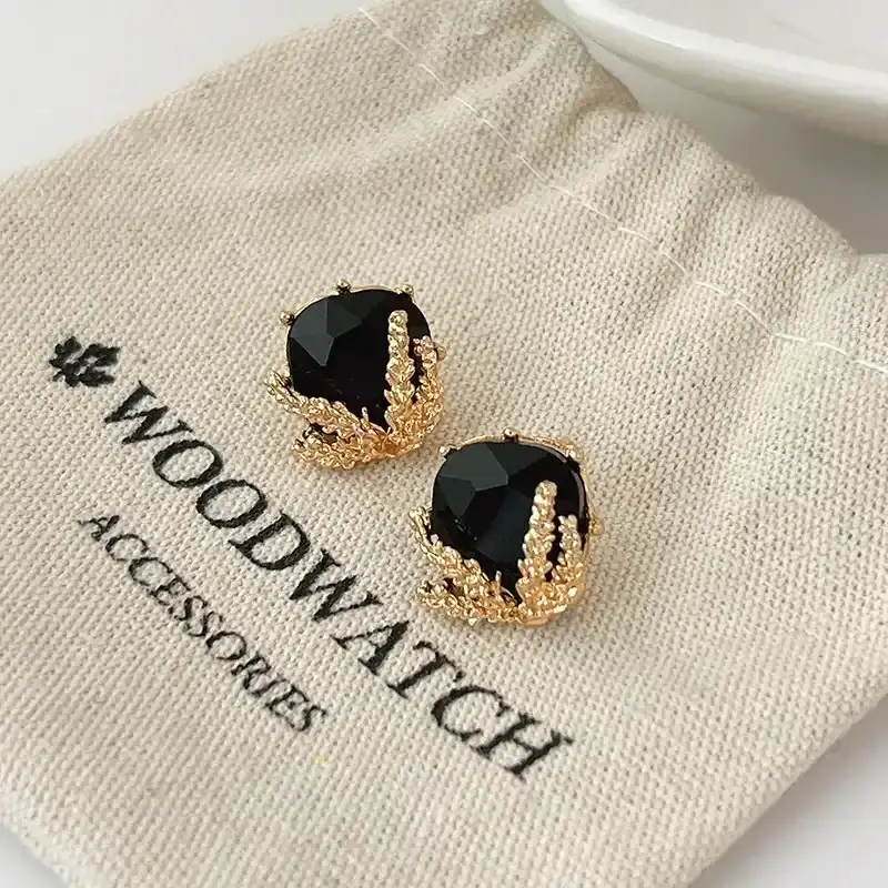 Minimalist Wheat-Silk Black Square Stud Earrings, Resin and Crystals Accented Costume Jewelry - Luxury Fashion Accessory