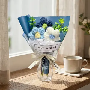 Handmade Crochet Mini Flower Bouquet, Eternal Artificial Floral Gift for Birthdays, Graduations & Emotional Support, Cute Spring & Summer Decor for Girls, Moms, Teachers & Loved Ones