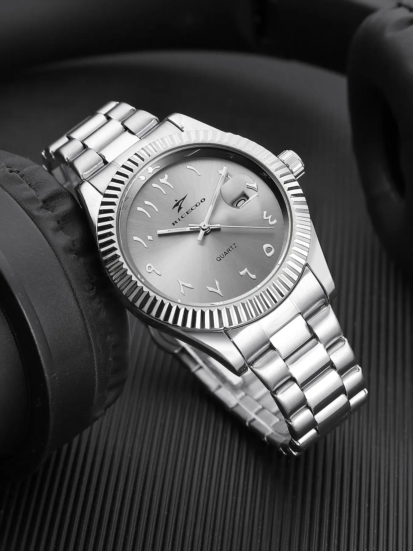 Men's Arabic numeral watch, Analog Quartz Watch, calendar night light design, suitable for daily use and gift selection, Steel Quartz Watch