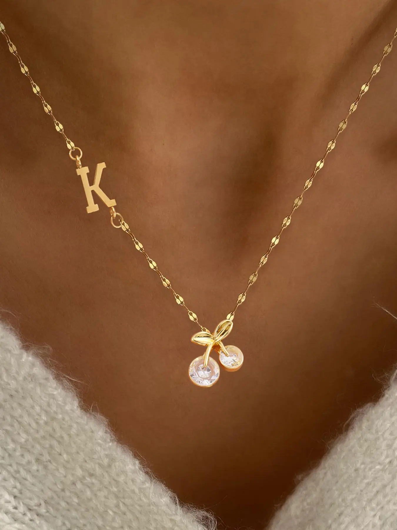 Women's Classic Stainless Steel Lip Chain Necklace, Casual Letter Cherry Pattern, All Seasons Jewelry Accessory