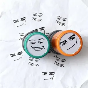 Cute Expression Stamp Set, 2 Fun Emoji Stamps for Office Supplies, Daily Use, Labeling and Documentation, Essential Stationery Items, Stamp Pad