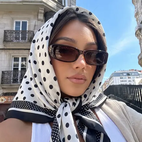 Boho Style Polka Dot Bandana, 90x90cm Unisex Summer Sun Protection Breathable Sweat Absorbent Versatile Headscarf, All-Season Fashion Accessory