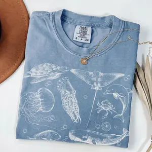 Comfort Colors Women's Oversized Original Heavyweight Cotton Fabric T-Shirt, Sea Creature Animal Line Art Top - Unisex Trendy Graphic Summer Beach Tops (Turtle, Dolphin, Stingray, Jellyfish)