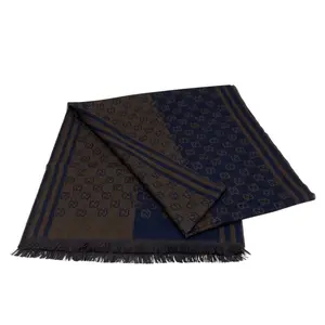 Pre-owned GUCCI Wool Small Leather Goods GG Jacquard Stole