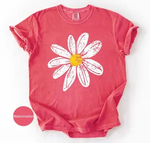 Comfort Colors Daisy Shirt gift for Women, Retro Floral Graphic Tee, Flower Print