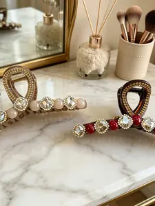 Elegant Crystal and Bead Hair Clip, Fashionable Rhinestone Women's Hair Accessory, Versatile Korean Style Hair Clip