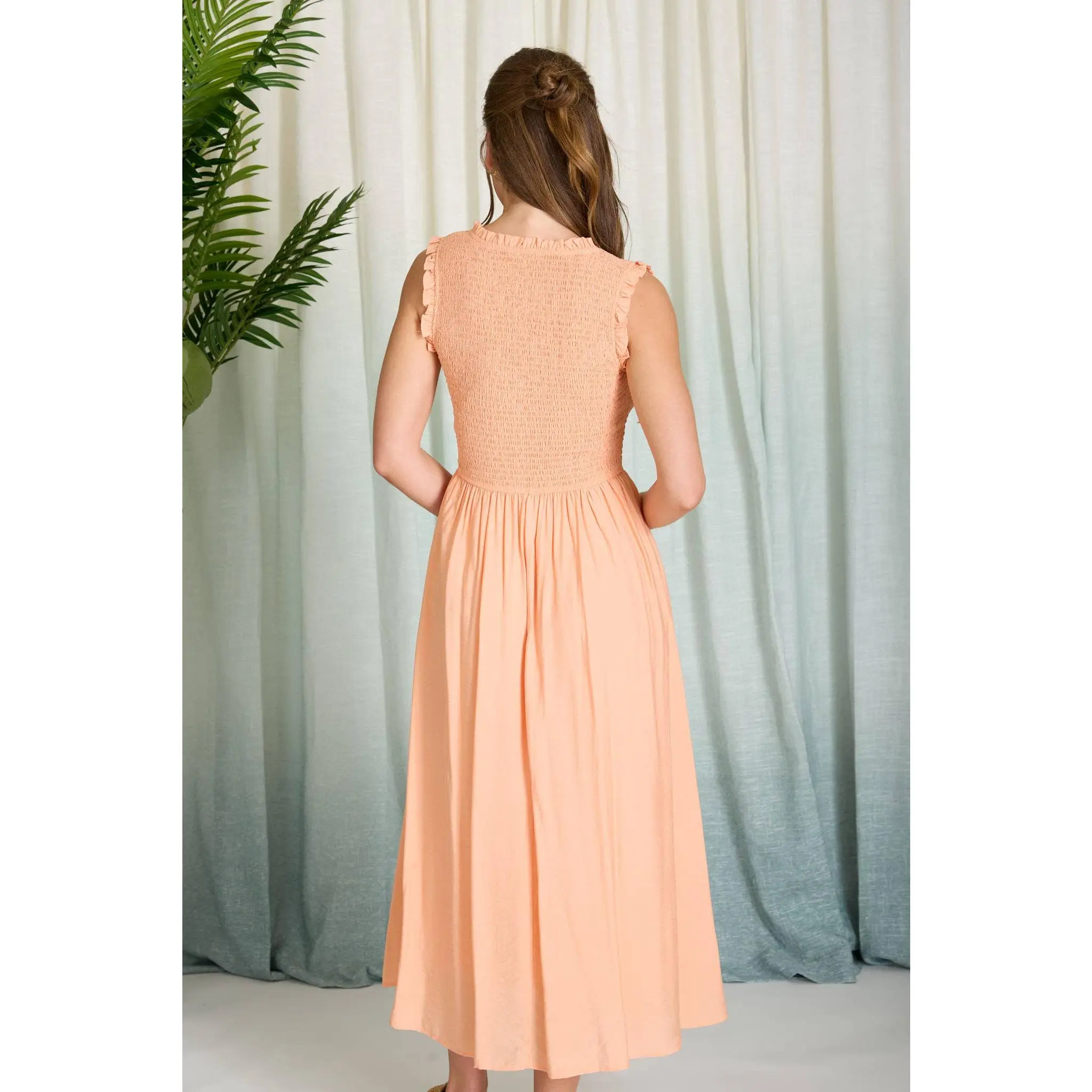 SWEETHEART SMOCKED MOCK BUTTON MIDI DRESS