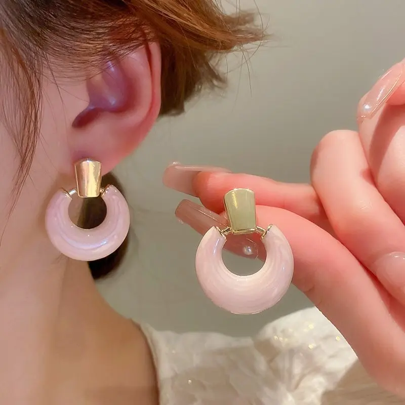 Women's Donut Earrings, Vintage Pink Marbled Enamel Circular Texture Earrings, Lightweight Hypoallergenic Gold-Tone Drop Jewelry for Office