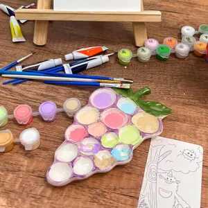 Ceramic Grape  - Vibrant Purple Painted Artist , Grape-Inspired Ceramic  Mixing Tray for Watercolor,  & Oil Painting