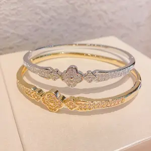 Luxury Clover Bangle Bracelet for Women, Elegant Floral Motif Sparkle Bangle, Premium Polished Statement Bangle, Trendy Aesthetic Formal Jewelry, Timeless Anniversary Birthday Gift for Her