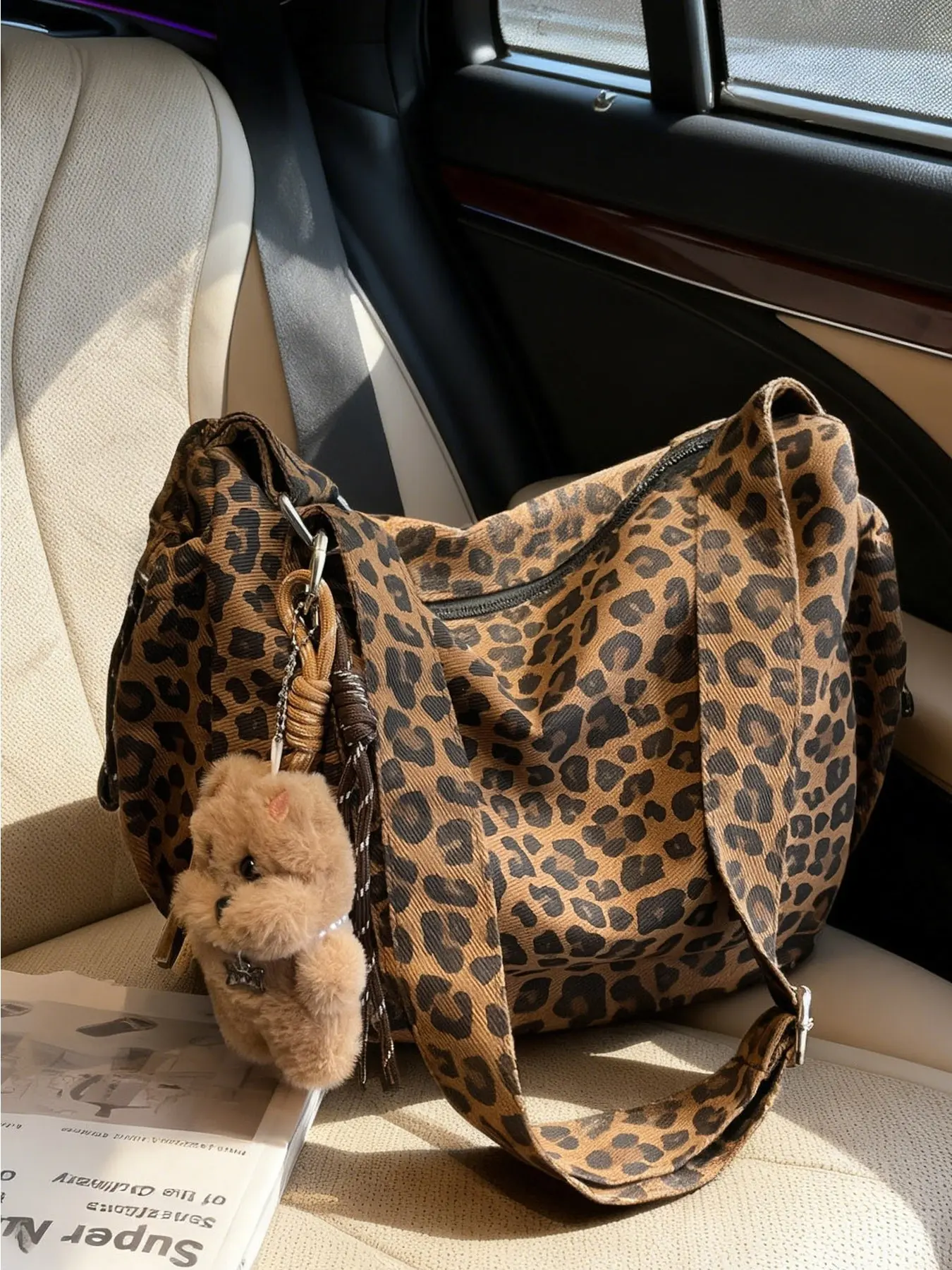 Retro Leopard Print Carryall Tote Bag Commuter Tote Large Capacity Women Bear Charm Casual Shoulder Crossbody Bag Daily Commute Shopping Dating