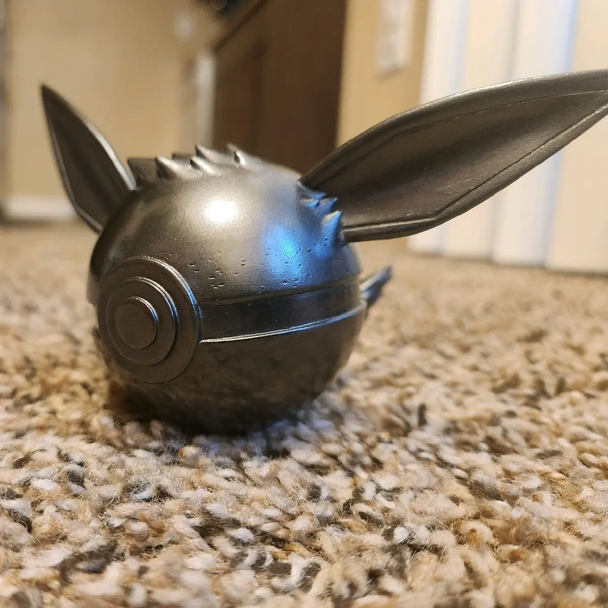 Evee Metal Pokeball