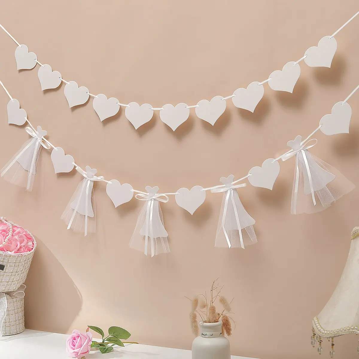 2pcs Heart Wedding Banners, Decorative Banner, Bride to Be Party Decorations, Bridal Room Background Wall Hangings, Single Party Decoration, Backdrop Decoration