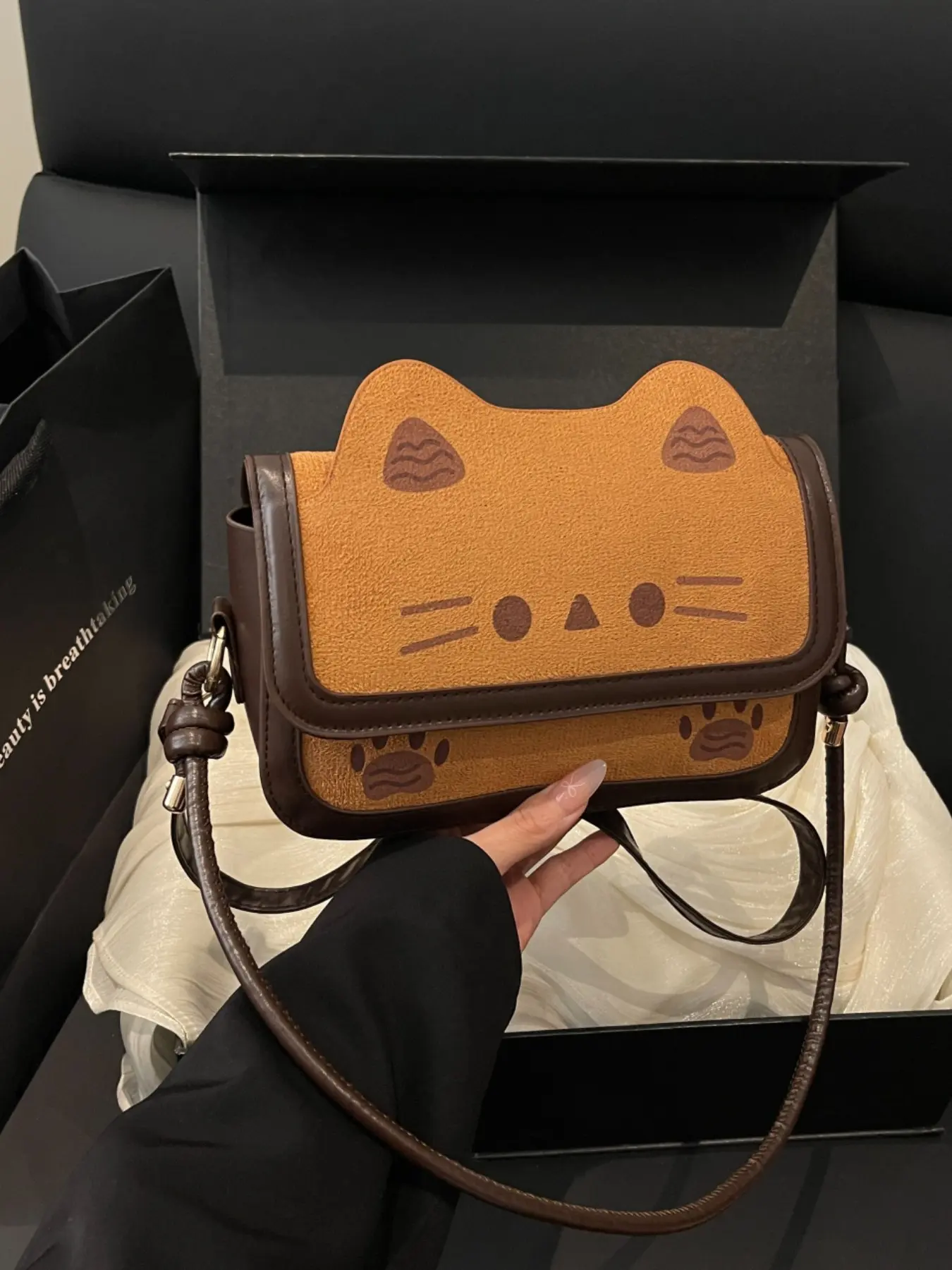 New Cartoon Cat Print Small Square Bag, Fashionable Patterned Bag, Casual Shoulder Bag, Unique Design High-End Vintage Adjustable Strap Satchel Crossbody Shoulder Handbag, Adorable Fall Winter Accessory