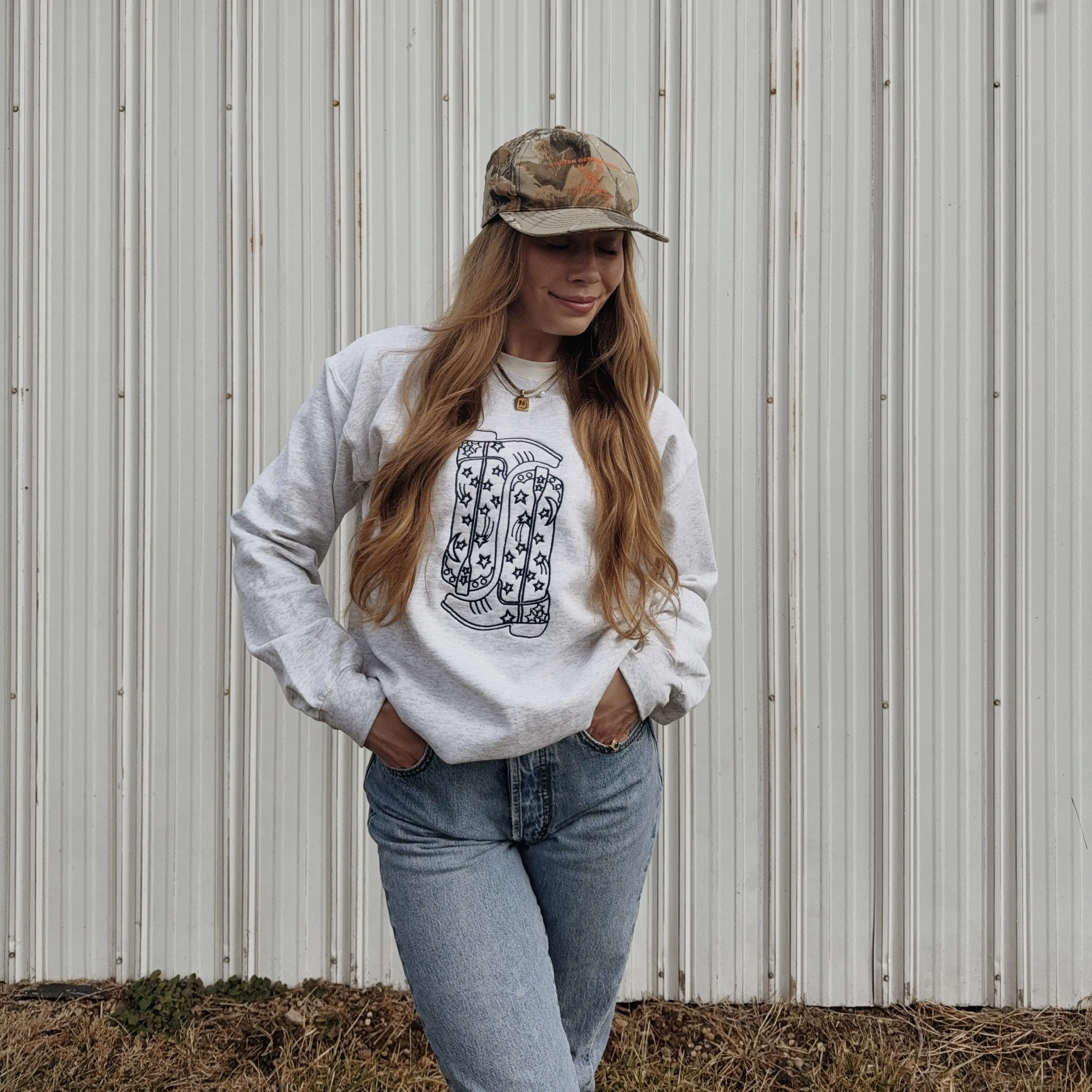 "Kick the Dust Up" Embroidered Cowgirl Boots Crewneck