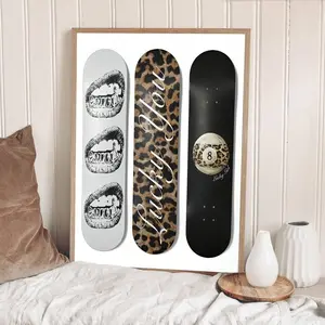 1pc Frameless Y2K Leopard Print Skateboard Wall Art Set,  Cool Girl Aesthetic Room Decor, Spherical Grunge Poster Print For Bedroom Dorm Apartment,Funky Posters Wall Decoration Art,College Room Accessories,Gift For Teen Girls