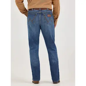 Wrangler Retro® Men’s Moore Medium Wash Slim Fit Bootcut Jeans 112370634