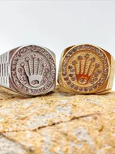 Hot-selling Rhine stone hip-hop stainless steel rings for men and women, gold and silver retro punk rings, crown couple jewelry rings as gifts, Stackable Finger Rings