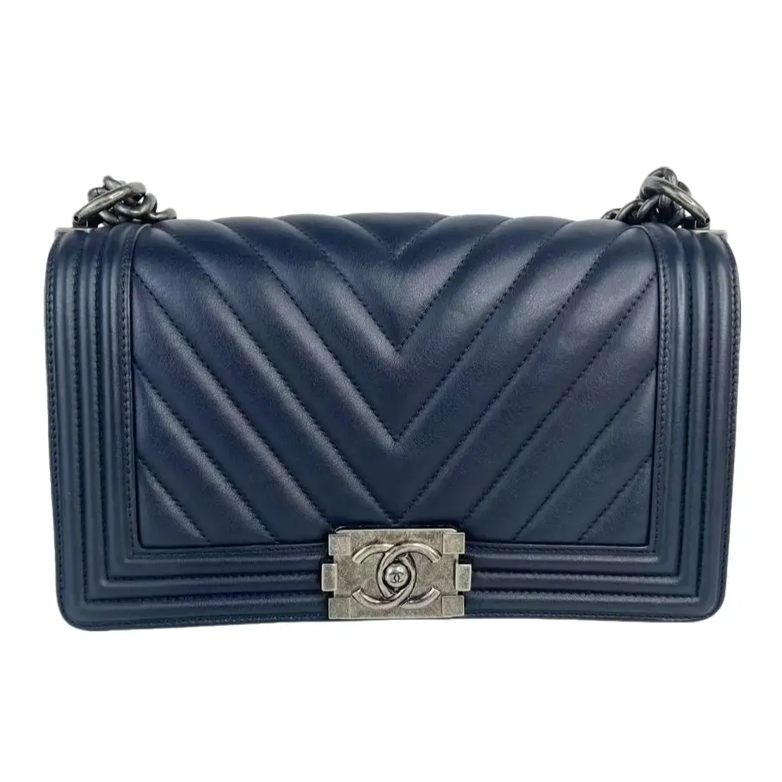 Pre-owned CHANEL Leather Crossbody Bags Navy Medium Boy Flap Crossbody Bag