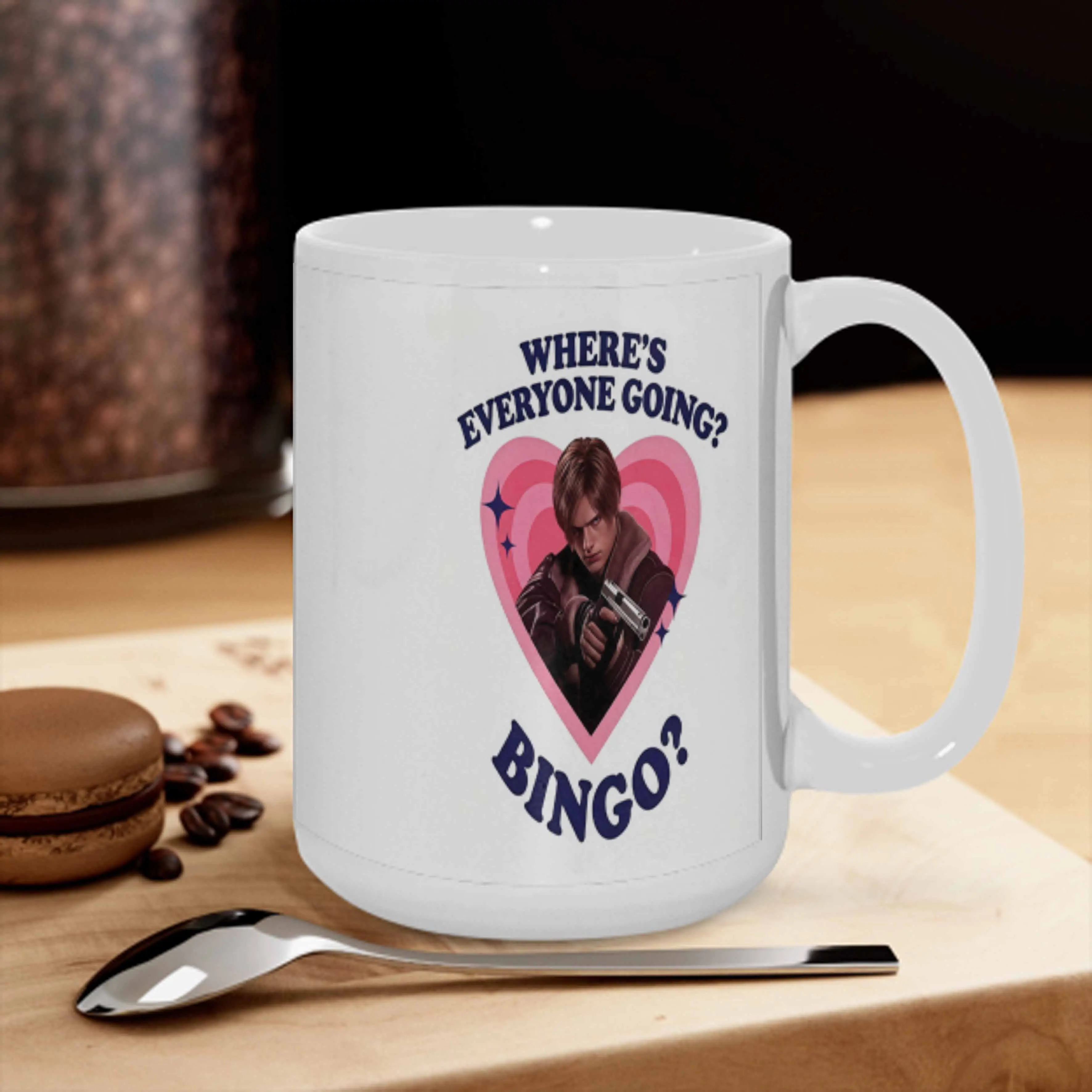 Leon S. Kennedy Action Hero Mug (11oz/15oz)， Pink Heart Where’s Everyone Going Bingo Aesthetic Print， Durable Ceramic Dishwasher Safe Drinkware， Ideal For Gaming Fan Office Desk， Birthday Gift， Morning Coffee， Home Tea Time