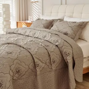3 PCS Soft Embroidered Quilted Bedspread Set Bright Color 100% Polyester, Wrinkle - Resistant Lightweight Bed Coverlet with Pillowcase Perfect for Adding A Touch of Elegance To Your Bedroom Decor