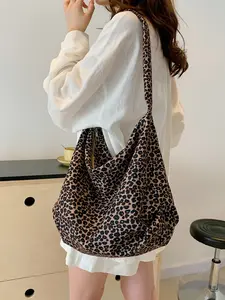 Ladies' fashionable, simple, casual, lightweight, durable, versatile leopard print shoulder bag suitable for daily commuting, convenient for women's essential shoulder bag