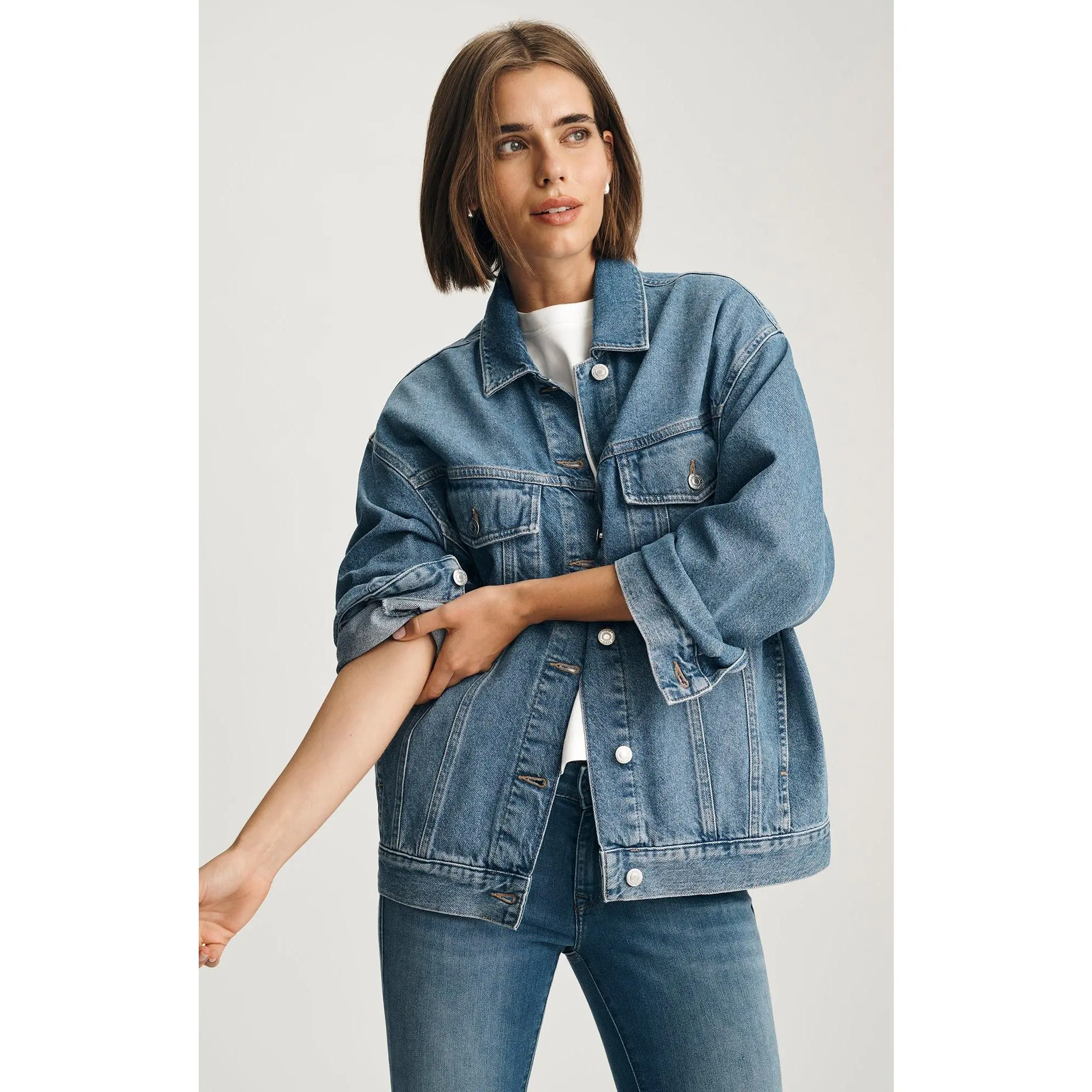 Women's 90s Style Oversized Denim Jacket, 100% Cotton Longline Button-up Top with Pocket Detail, Medium Blue Wash, Longer Cut