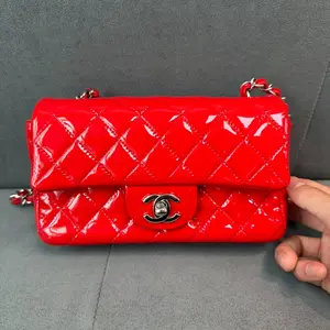 Pre-owned CHANEL 19033249 mini red (1/2)