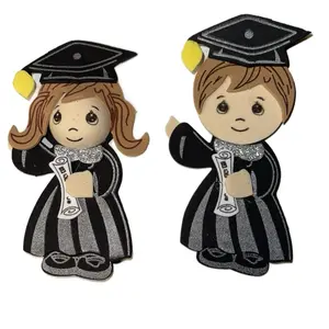 Muñequitas de graduación de fomi