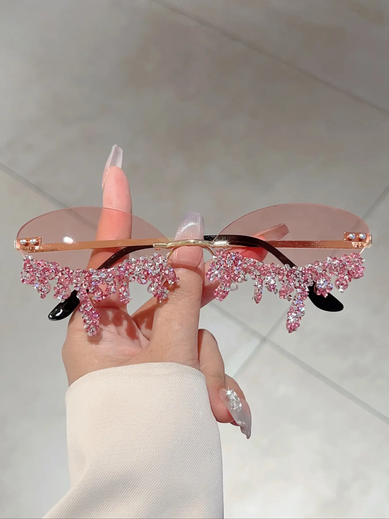 Fashionable Women's Frameless Irregular Shape Eyeglasses with Multi-Color Lenses, Rhinestone Accents and Metal Eyewear, Trendy Lightweight Glasses, Eyewear Accessories, Stylish Glasses
