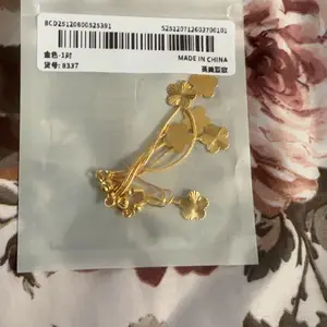 High quality tassel lucky 5-leaf grass earrings, copper gold-plated 24K, perfect gift for girlfriends and girlfriends, women's light luxury daily accessory jewelry, Flower earrings, Fashionable earrings