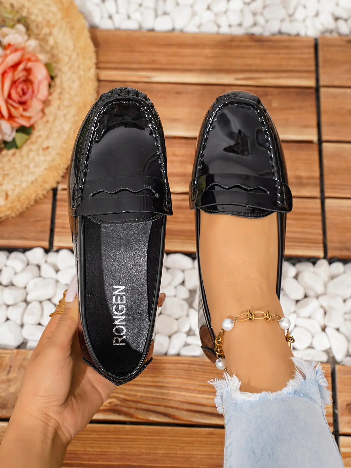 Women's Bright Leather Soft Sole Loafers, Lightweight Anti-Slip Slip-On Shoes, Comfortable for Long Hours, Ideal for Office and Nursing Work