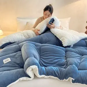 1pc Thick Soft Comforter Lamb Quilt, Ultra Breathable All Season Cover Quilt Double-Sided, Box Stitch Solid Color Comforter for Bedroom Warm Autumn And Winter Comforter, Gift, Home Decor