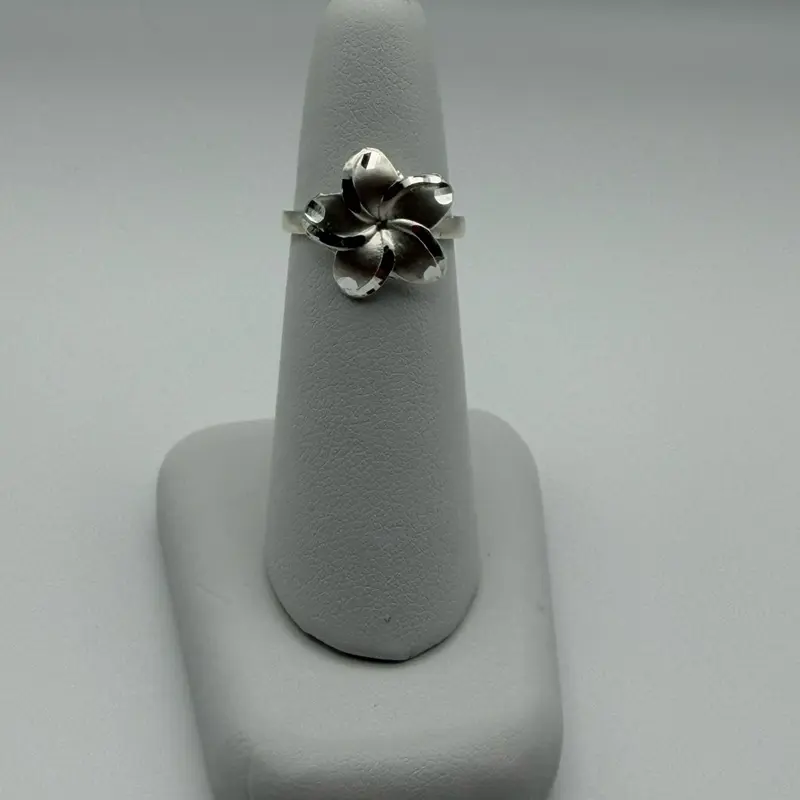 Hibiscus Flower Ring - Size 6