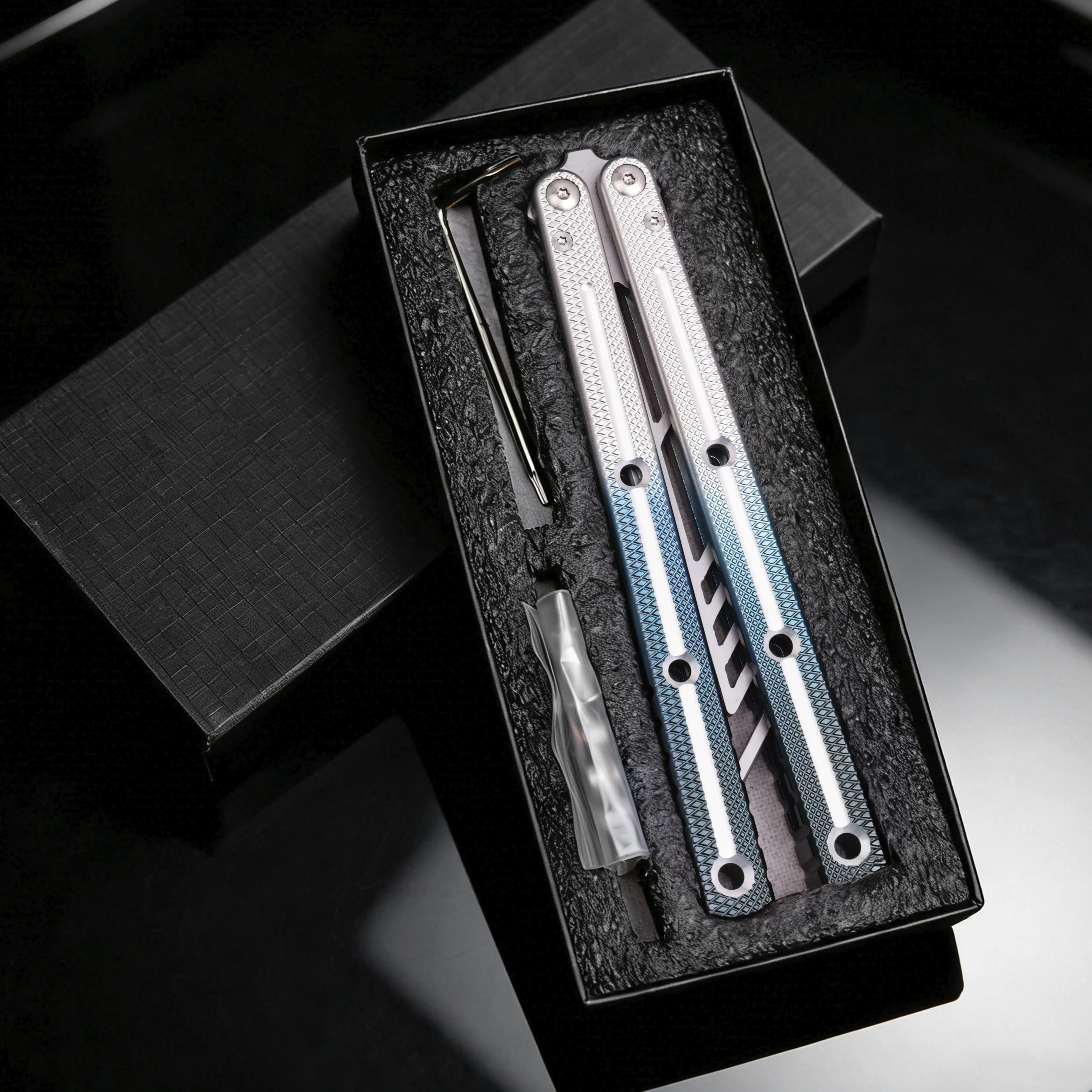 TGZUO Kraken Folding Pocket Knives - Aluminum Alloy Handle, Stainless Steel Non-Sharp Blade, Beginner-Friendly Tool Knife, Ideal Gift Option