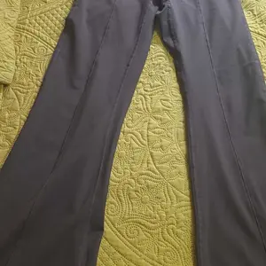review image 0