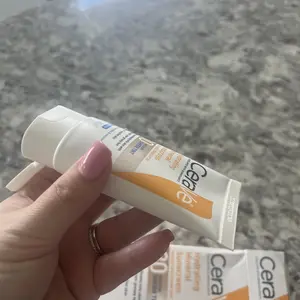 Product Review of CeraVe Sheer Tint Hydrating Mineral Sunscreen SPF 30 from M**e S**p