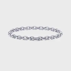 Pequeño A Mano Bracelet
