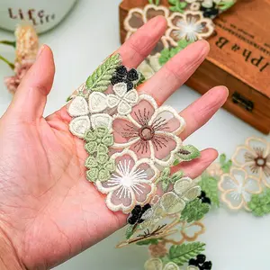 1 Yard of 3D Flower Edge Organza Lace, Green and Beige Embroidered Flower Lace Ribbon, Decorative Sewing Trim, Bouquet Decoration Netting Ties, Suitable for Dresses, Wedding Decorations, Brides DIY Sewing Accessories