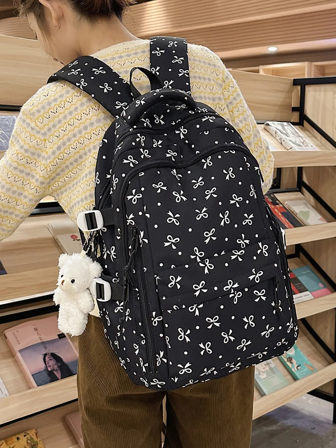 2026 New High-Profile Sweet Butterfly Knot Backpack, Lightweight Shoulder Bag for Middle School Students, Cute Nylon Design, School Backpacks
