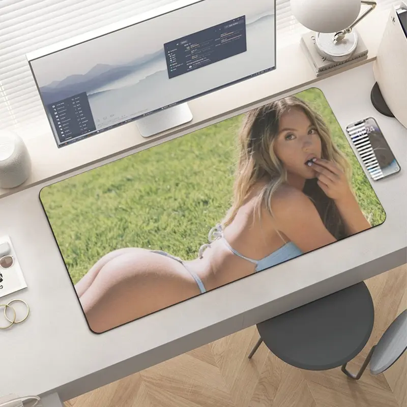 Sydney Sweeney Euphoria Black White Aesthetic Large Gaming Mouse Pad - Pop Culture Celebrity Extended Waterproof Desk Blotter Mat, Cute Keyboard Pad, TikTok Room Decor Gift