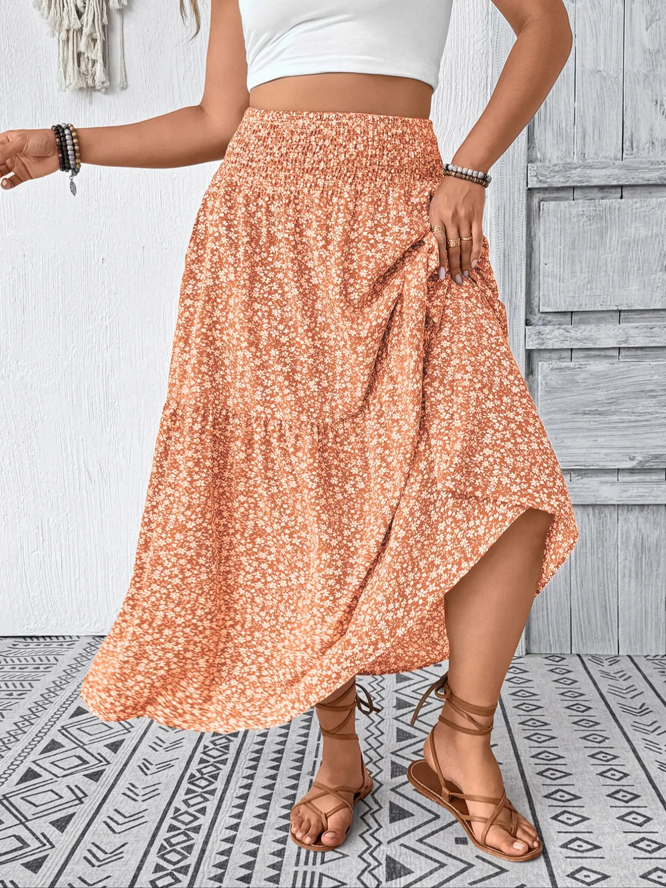 Plus Size Women's A-Line Bohemian Skirt, Waist Tie-In Design, Side Pocket, Ditsy Floral & Solid Color, Long Loose Fit, Casual All-Season Wear