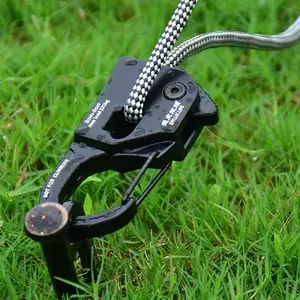 Camping rope tensioner, aluminum alloy self-locking tent rope tensioner, lightweight and quick tent rope fixing regulator, is very suitable for outdoor camping, mountain climbing and hiking